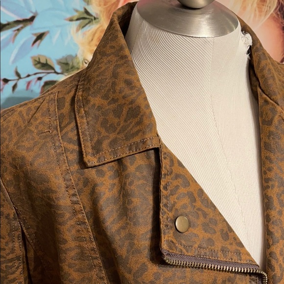 Kut from the Kloth Jacket Leopard Bomber Small - Picture 2 of 6